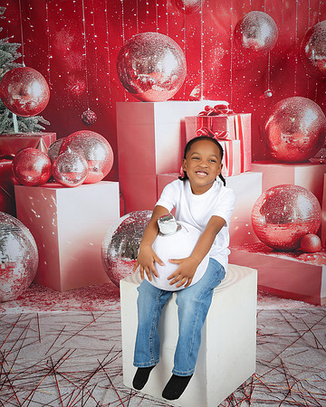 2025_Christmas_KeAsia_Kelly-38