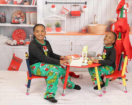 2025_Christmas_KeAsia_Kelly-2