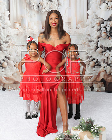 2025 Christmas Trinity McGruder-12