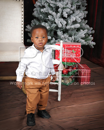 2025 Christmas Ariana McDonalds-5
