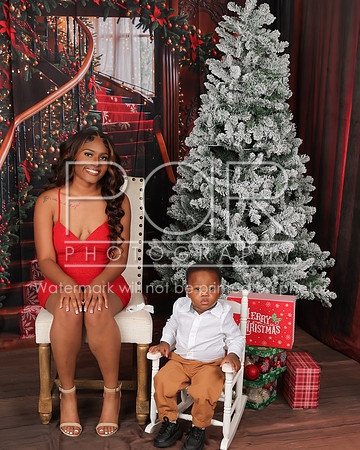 2025 Christmas Ariana McDonalds-3
