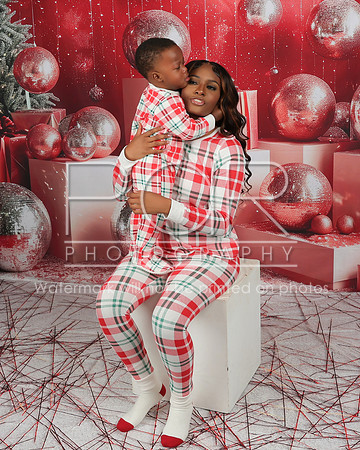 2025 Christmas Ariana McDonalds-23