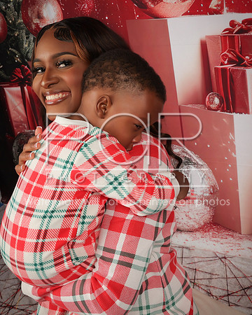 2025 Christmas Ariana McDonalds-24