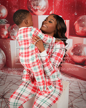 2025 Christmas Ariana McDonalds-25