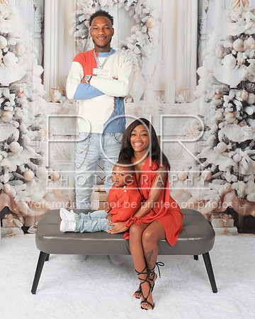 2025_Christmas_Aundriana_McDonald-2