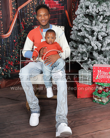 2025_Christmas_Aundriana_McDonald-7