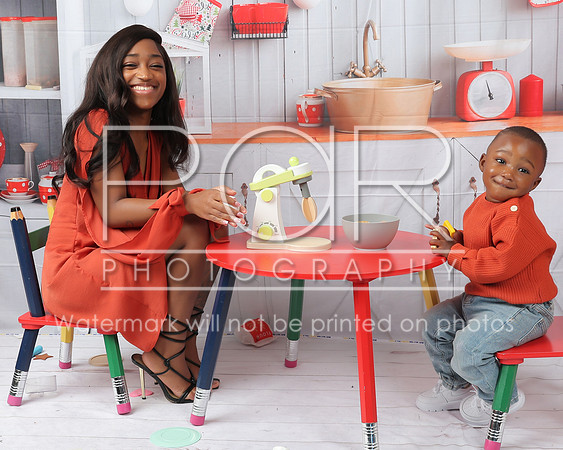 2025_Christmas_Aundriana_McDonald-13