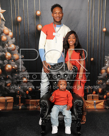 2025_Christmas_Aundriana_McDonald-15