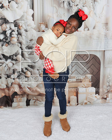 2025 Christmas Janiya Young-10