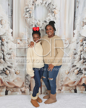 2025 Christmas Janiya Young-15