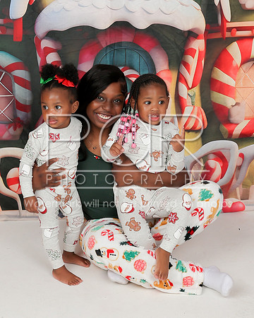 2025 Christmas Johnna Mcleod-2