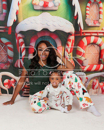 2025 Christmas Johnna Mcleod-7