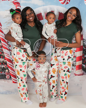 2025 Christmas Johnna Mcleod-11