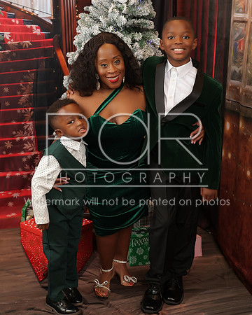 2025 Christmas Kristen Barnes-3