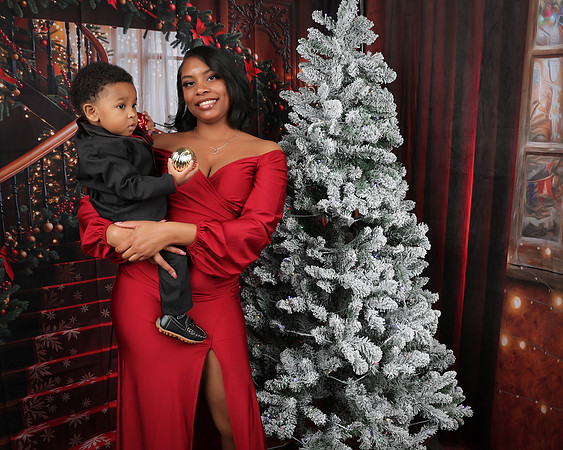 2025 Christmas Zyniah Robinson-8