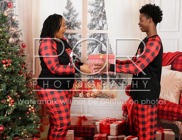 2025 Christmas Dawn Stokes-17
