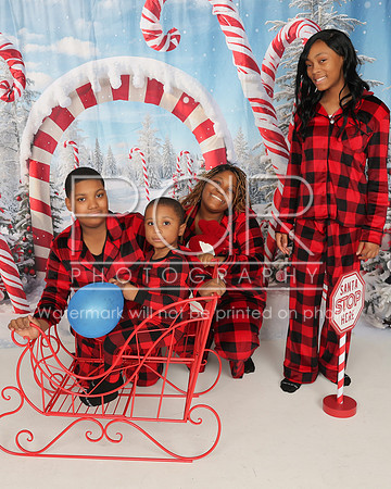 2025 Christmas Courtney Moffett-11