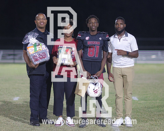 2025_Fball_OldTownvsByram-312