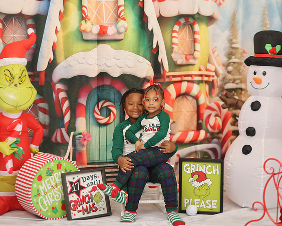 2024_Christmas_Keondra Mack-40