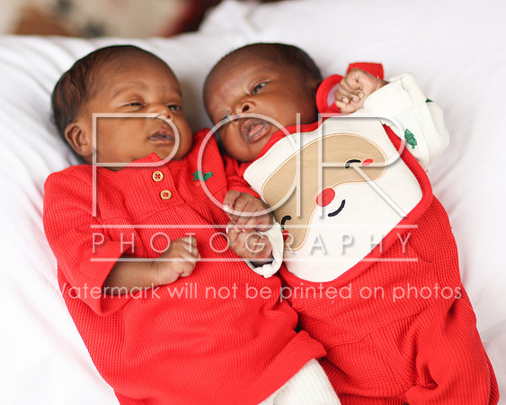 2022_Christmas_Lacreshia-3