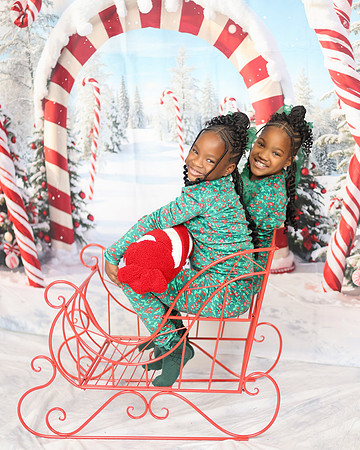 2024_Christmas_Twins-5