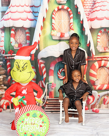 2024_Christmas_Khalil-19