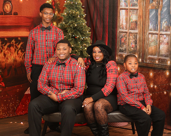 2024_Christmas_LatashaMc-4