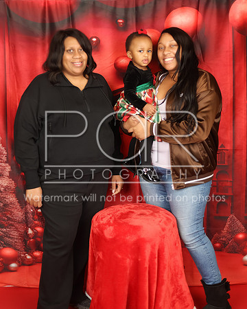 2024_Christmas_Corrine-23