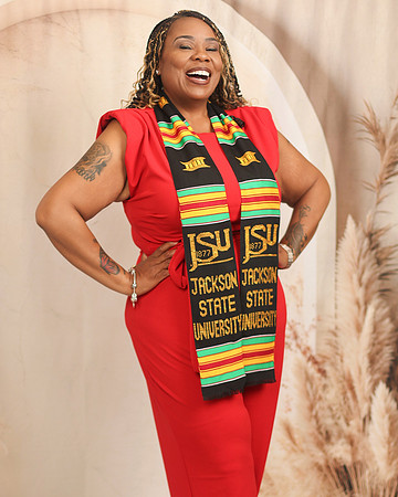 2025_Grad_AnnLewis-24