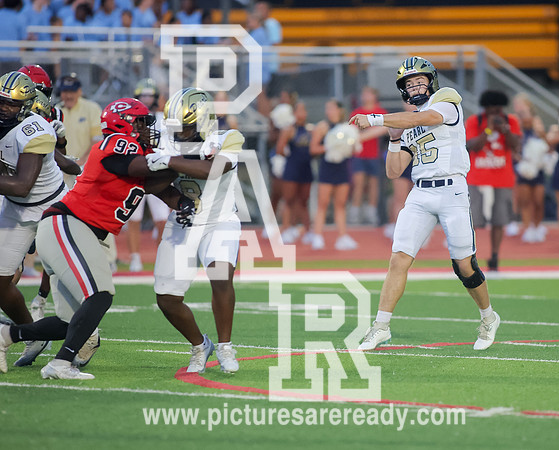 2025_Fball_PearlvsClinton-53
