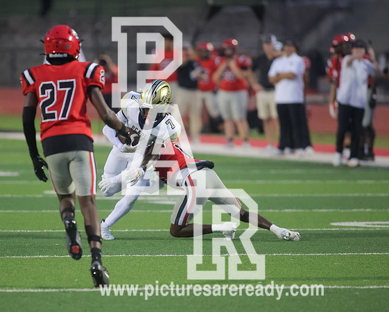 2025_Fball_PearlvsClinton-79