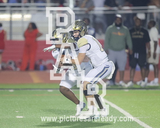 2025_Fball_PearlvsClinton-157