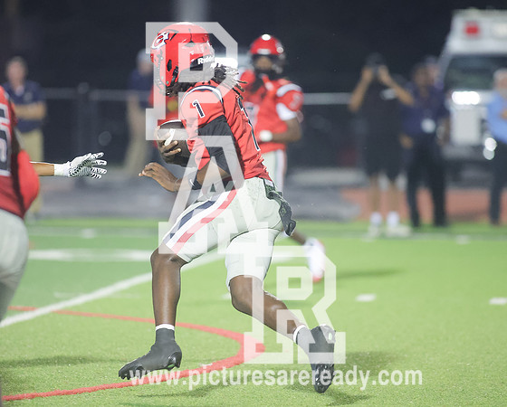 2025_Fball_PearlvsClinton-420