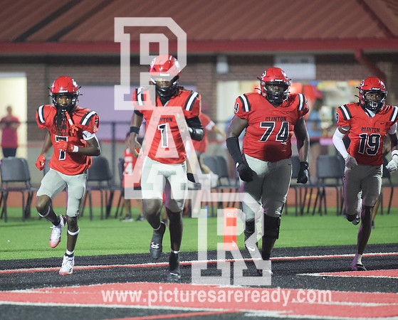 2025_Fball_PearlvsClinton-430