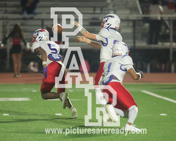 2025_Fball_NeshobaCvsCway-255