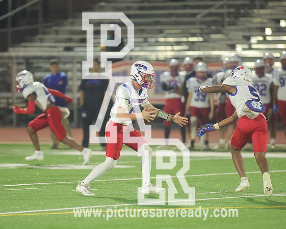 2025_Fball_NeshobaCvsCway-296