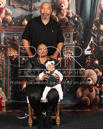 2024_Christmas_Dorothy-12