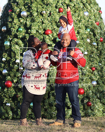 2024_Christmas_Shanita-32