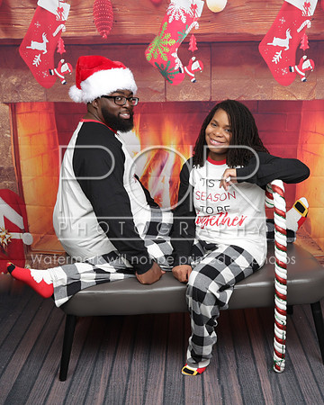 2023_Christmas_Evelyn-20
