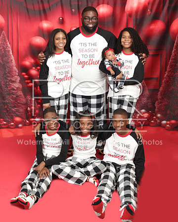 2023_Christmas_Evelyn-15