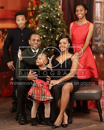 2024_Christmas_Amber McMillan-6