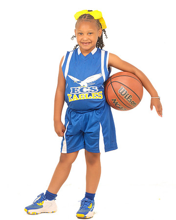 2025_Grad_Raegan-1
