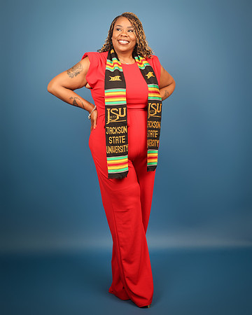 2025_Grad_AnnLewis-10