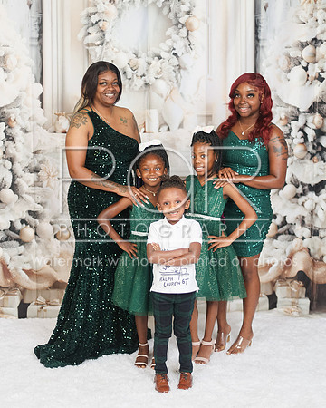 2024_Christmas_Leneisha-1