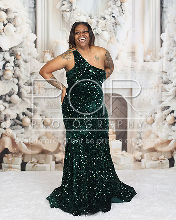 2024_Christmas_Leneisha-8