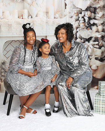 2024_Christmas_Charcy-10