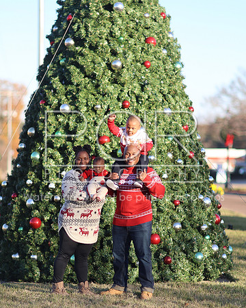 2024_Christmas_Shanita-30