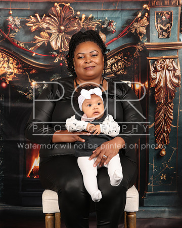 2024_Christmas_Dorothy-13