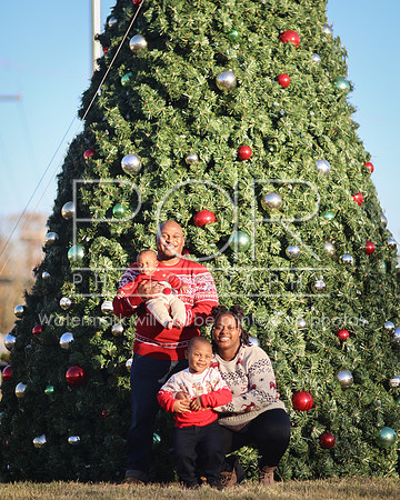 2024_Christmas_Shanita-8