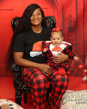 2024_Christmas_RussellFamily-7